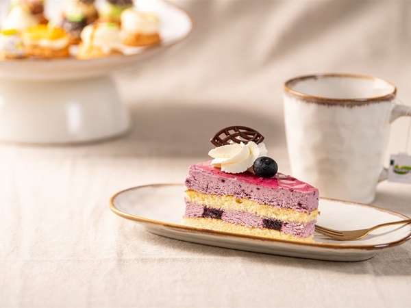 Bosvruchtenbavaroise gebakje